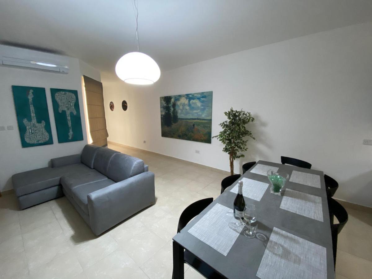 Rock Bay Apartment บีร์เซบบูจา ภายนอก รูปภาพ
