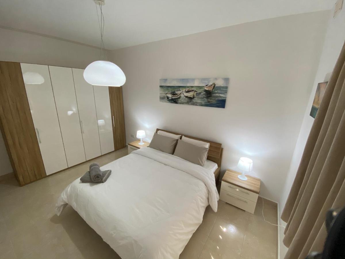 Rock Bay Apartment บีร์เซบบูจา ภายนอก รูปภาพ